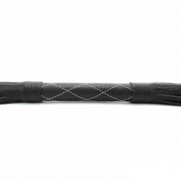 Аккуратная чёрная плетка  из натуральной кожи - 60 см.