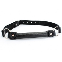 Черный кожаный кляп-трензель на кольцах