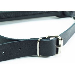 Черный кожаный кляп-трензель на кольцах