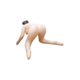 Телесная надувная секс-кукла в позиции догги-стайл