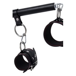 Черная распорка с 4 манжетами для рук и ног