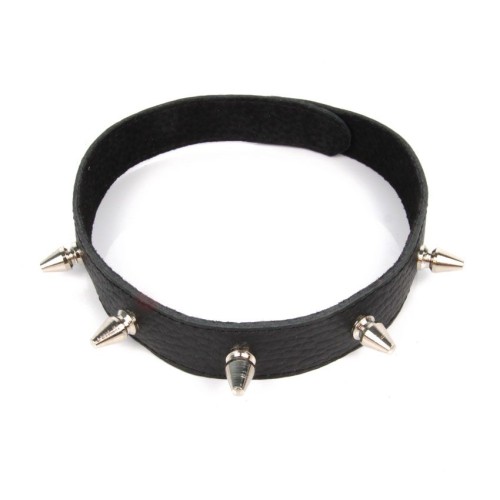 Черный ошейник на липучке с металлическими шипами 