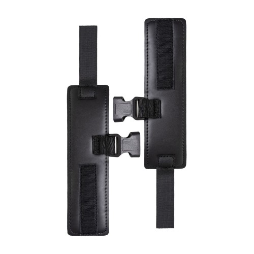 Черный ошейник с наручниками на липучках