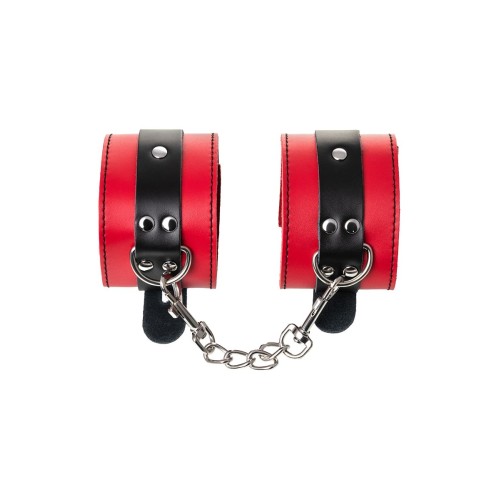Красно-черные оковы на ноги из кожи