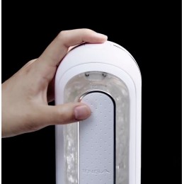 Белый мастурбатор Flip Zero с вибрацией 