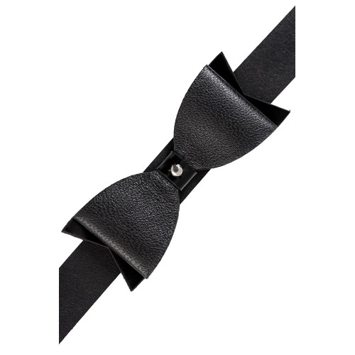 Черный кожаный чокер с бабочкой