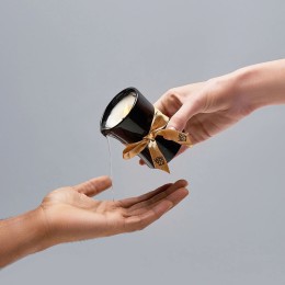 Массажная аромасвеча Massage Candle With Bewitching Scent