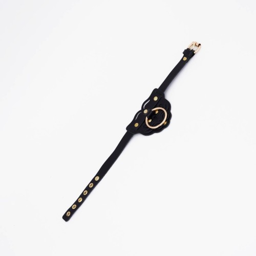 Черный фигурный кожаный ошейник с золотистой фурнитурой