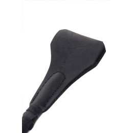 Чёрный стек с треугольным кожаным шлепком - 65 см.