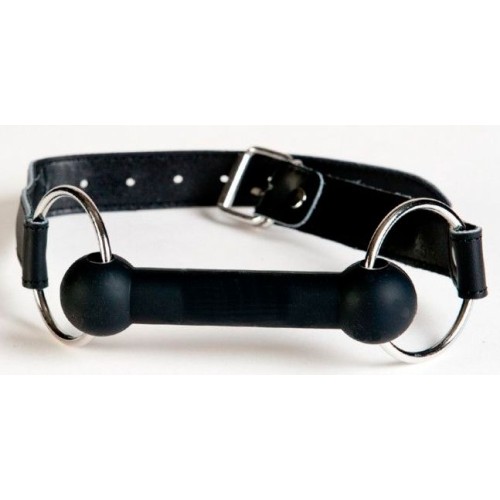 Чёрный кляп-трензель на кожаных ремешках