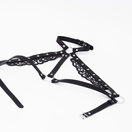 Черная резная портупея с клепками