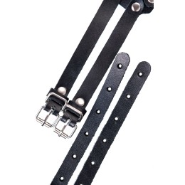 Черный кожаный пояс с кольцами